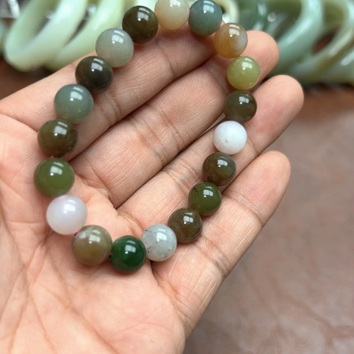 和田玉未镶嵌颈饰10