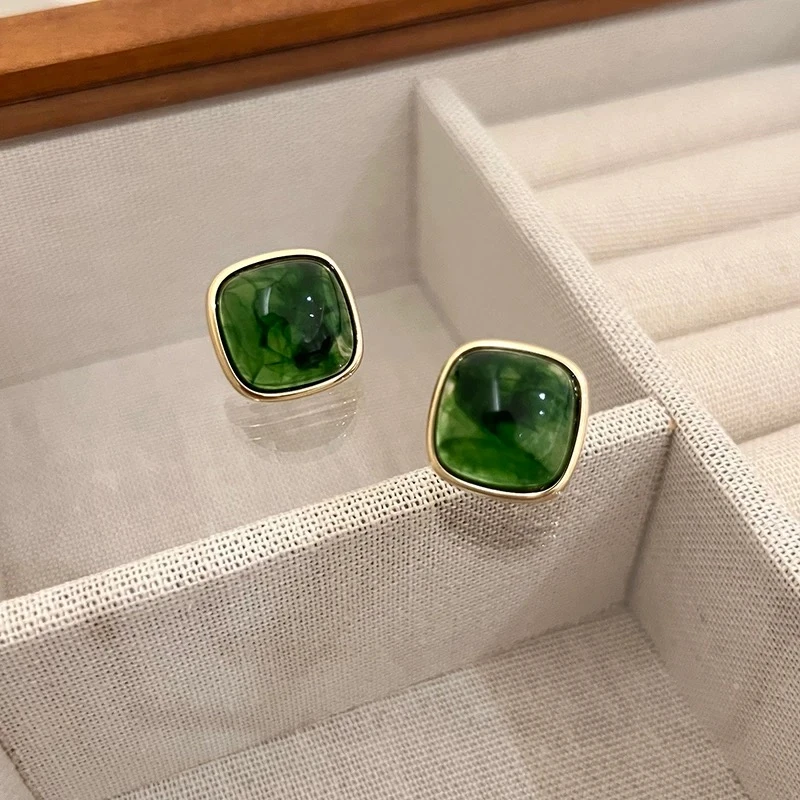 铜合金耳饰 女法式简约设计感精致个性时尚绿色冷淡 百搭复古6016