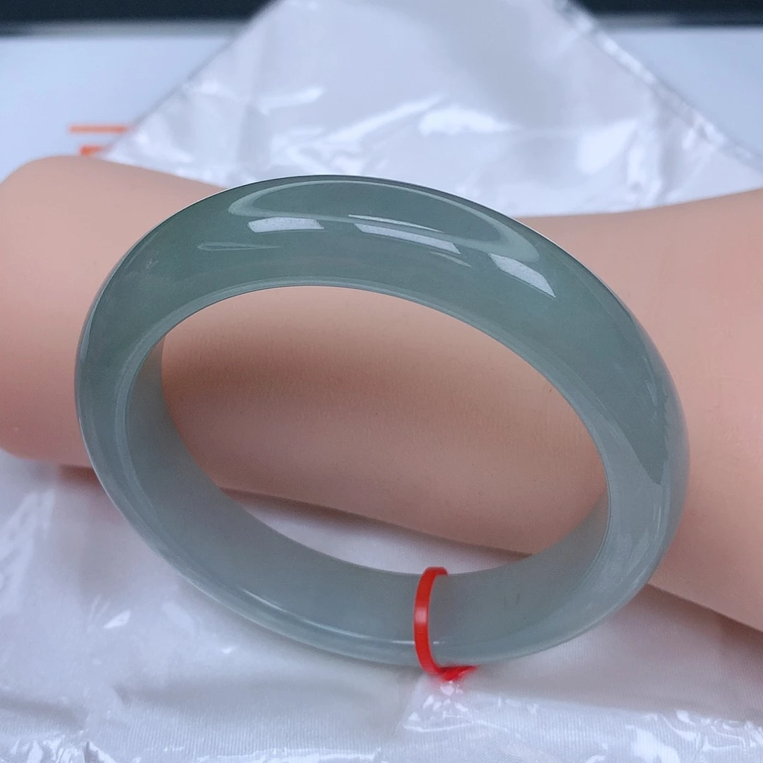 【闪购商品】未镶嵌手镯翡翠，56