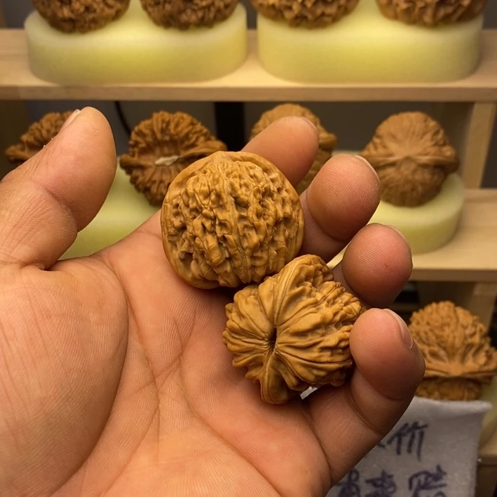 文玩核桃吊坠不**豫福利四座楼