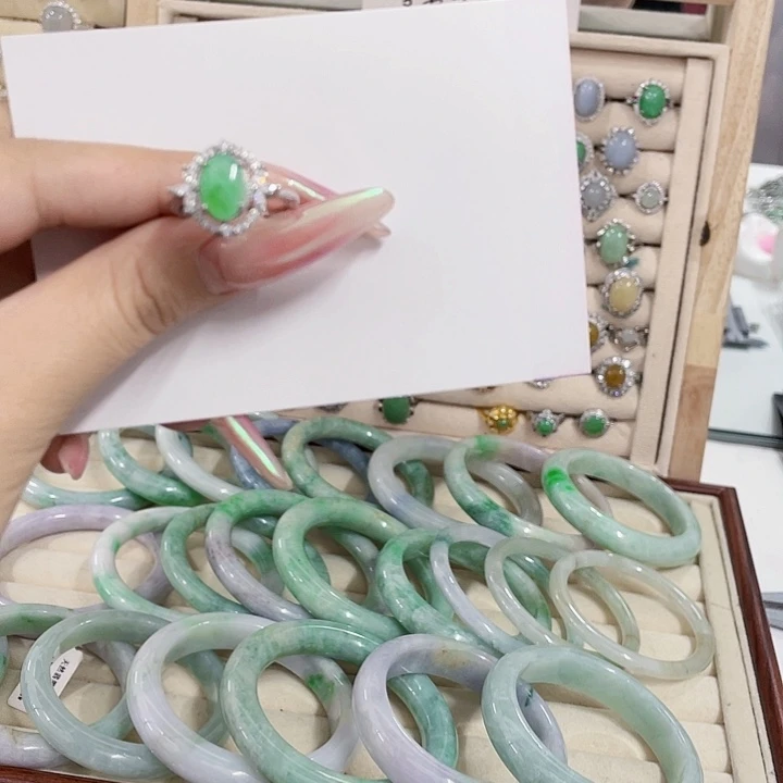 翡翠未镶嵌颈饰天然翡翠Ａ货