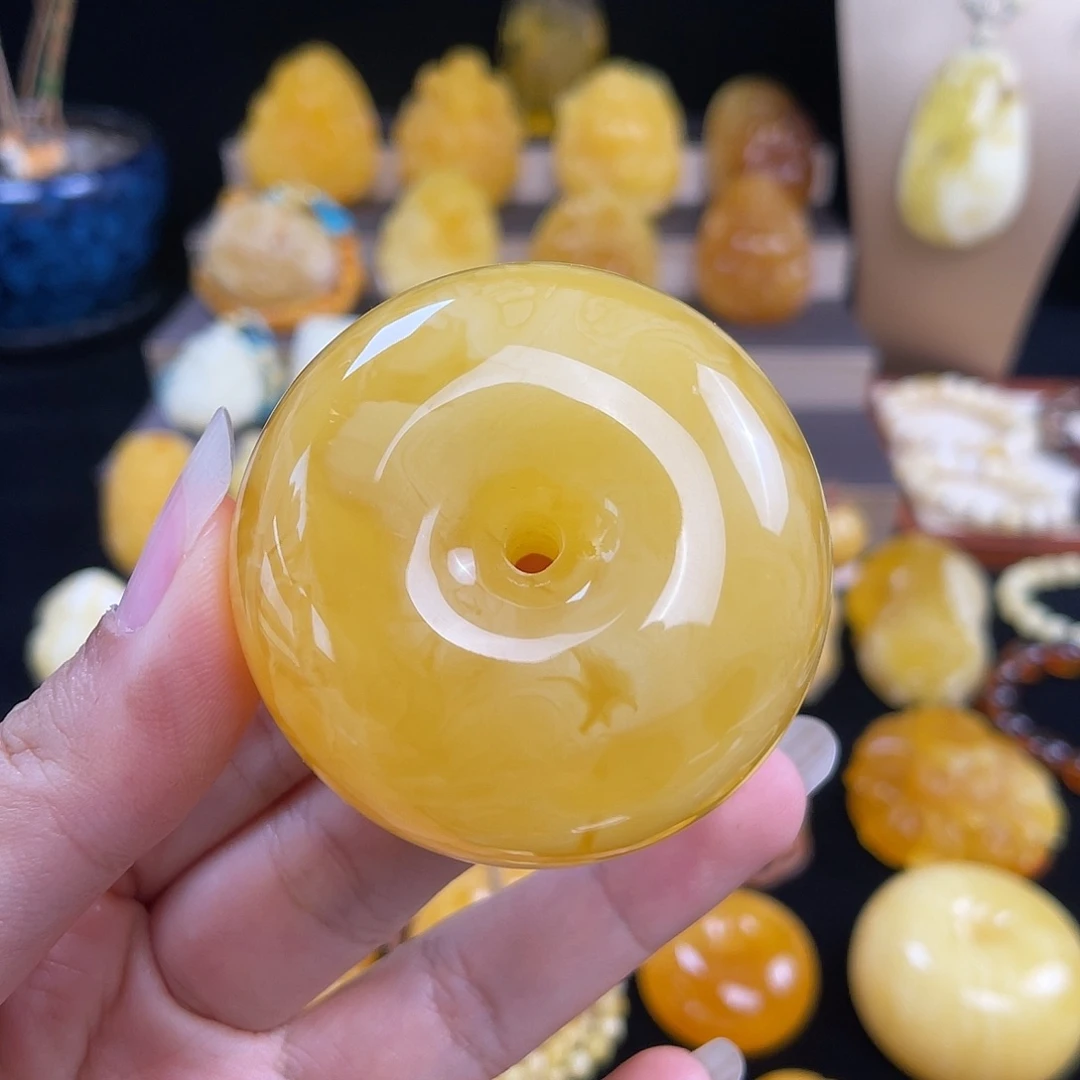 未镶嵌琥珀珠宝奇石