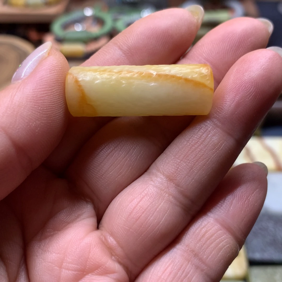 菲***菲蛇纹石玉合金颈饰