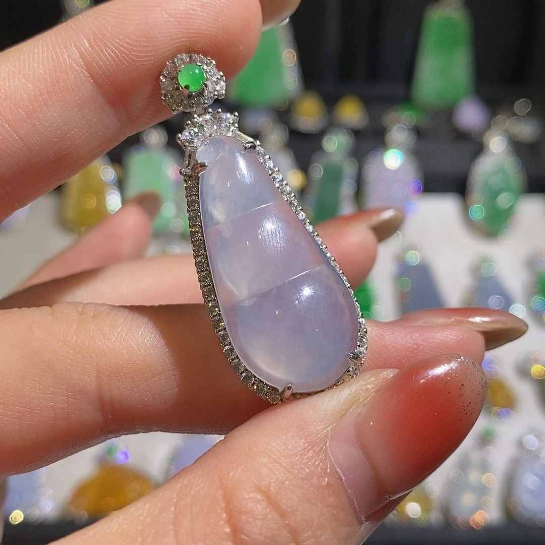 翡翠颈饰银S925镶嵌天然翡翠