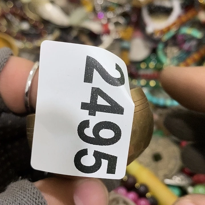 一**香摆件等各种工具的2495