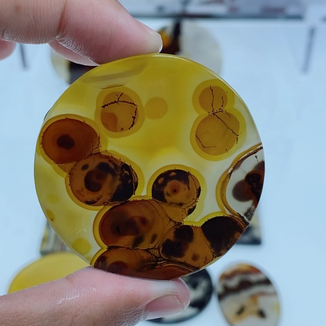 玛瑙/玉髓未镶嵌珠宝半成品