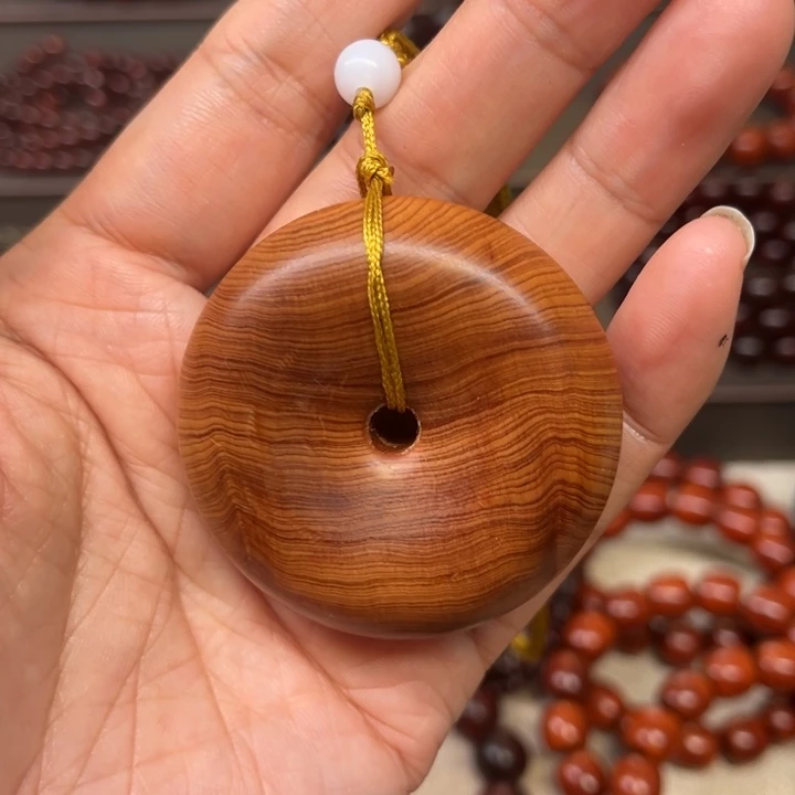 幸***中木质类崖柏平安扣