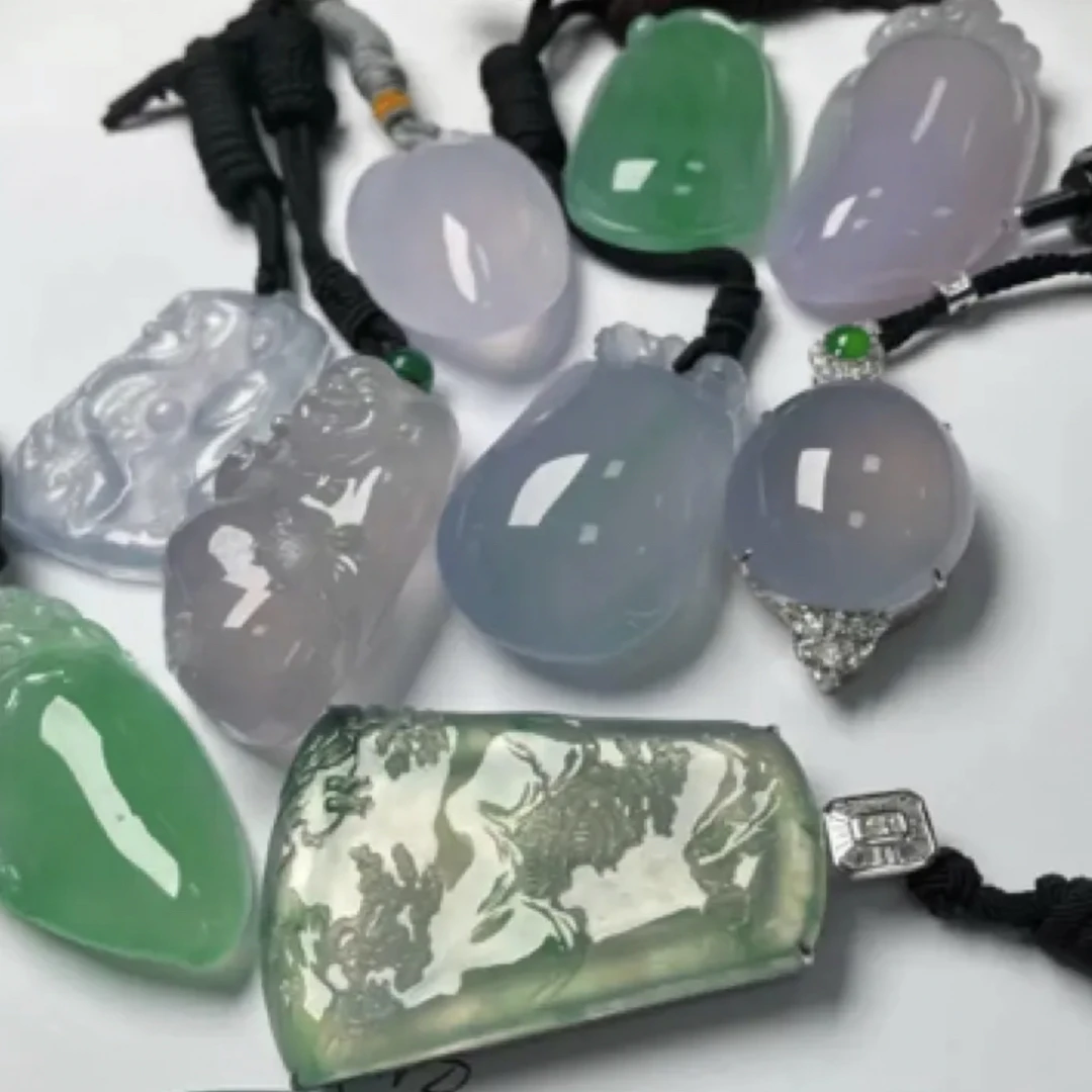 只买单纯的吊坠，没带链子，属的性质。吊坠 （一物一拍 直播间挑选）