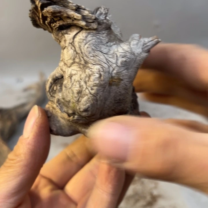 心***成崖柏纹理把件坨坨