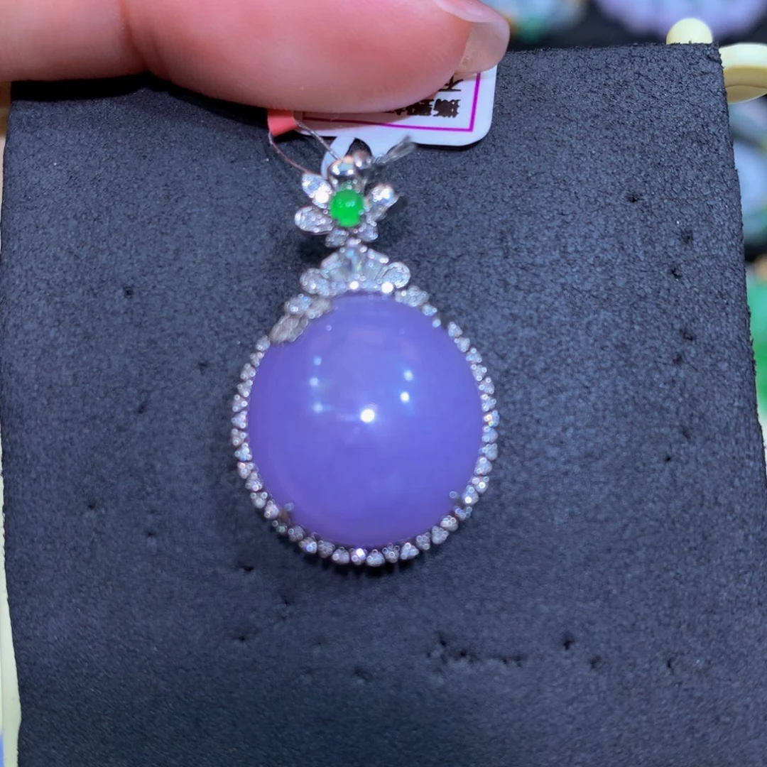 翡翠18K金镶嵌颈饰翡翠