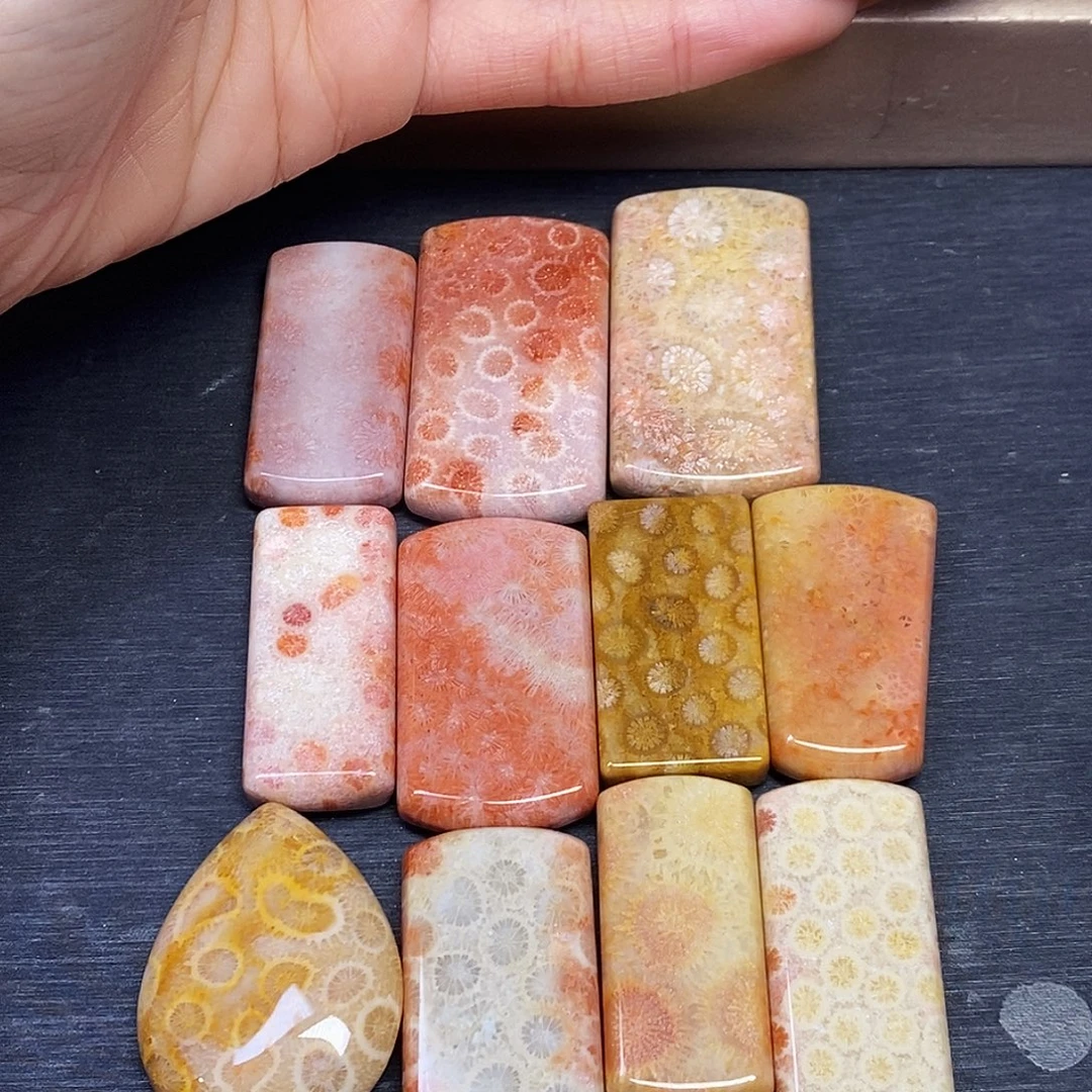 l***宝硅化玉合金颈饰吊坠