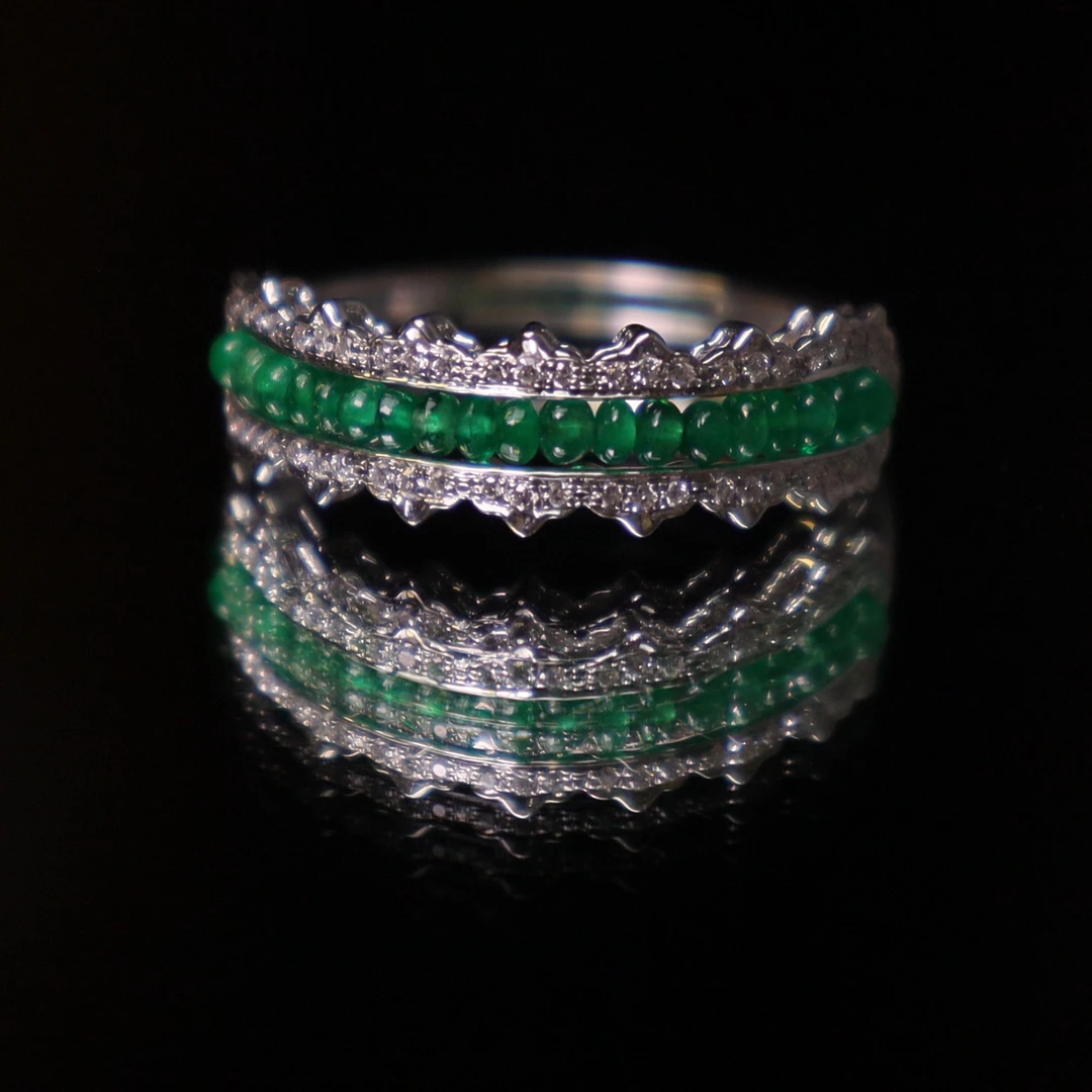 时髦祖母绿排戒18k金镶嵌气质