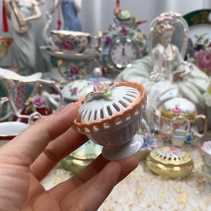 杯碟陶瓷摆件陶瓷