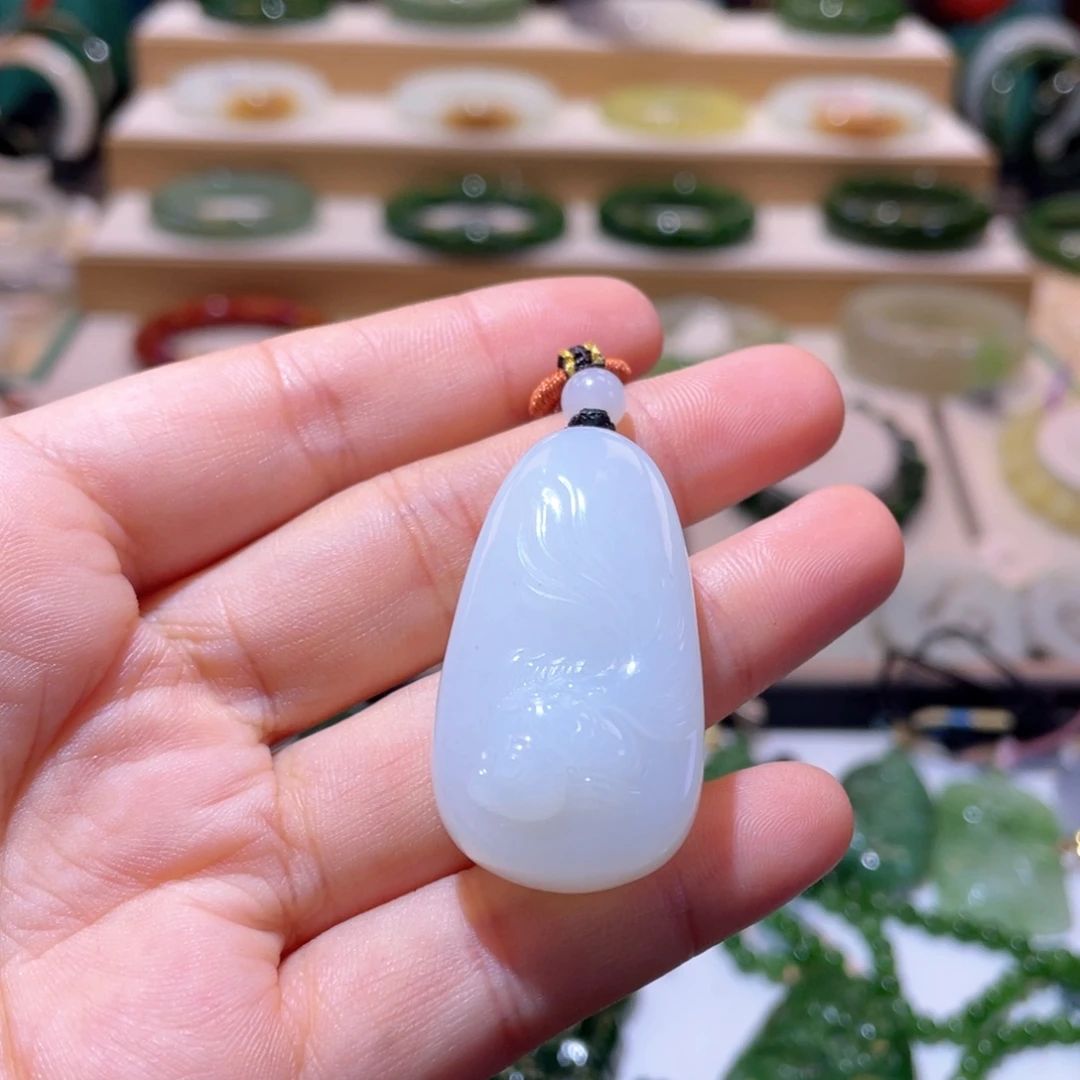 和田玉未镶嵌颈饰高品白玉吊坠