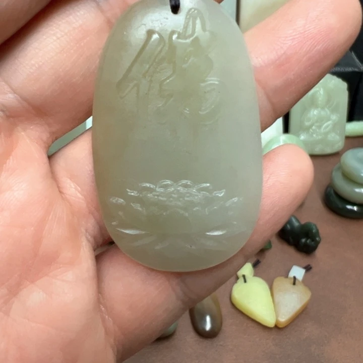 吊坠(不含链)未镶嵌和田玉