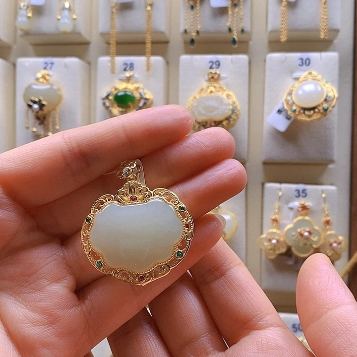 和田玉颈饰银S925镶嵌