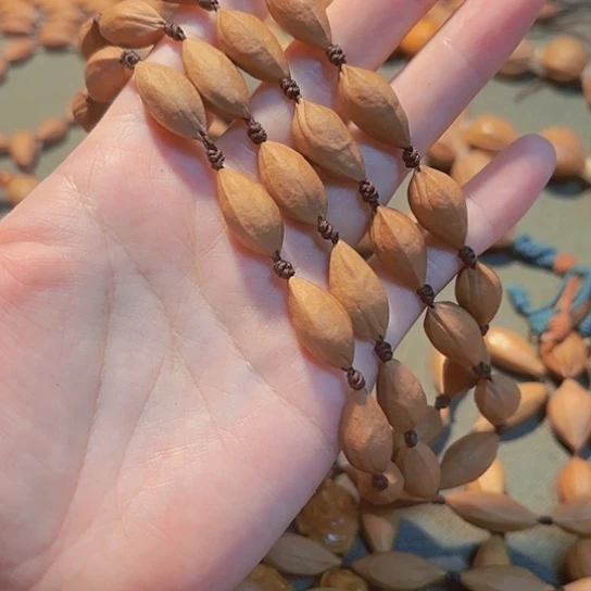 隋***元1.0小金瓜子脖挂30粒款