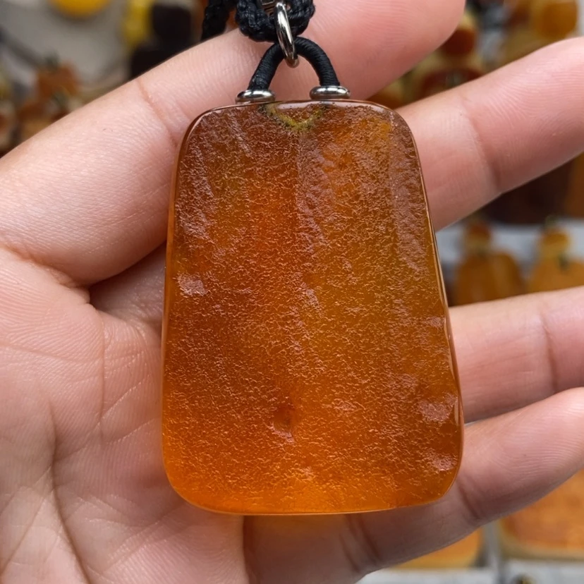 【闪购商品】琥珀颈饰未镶嵌