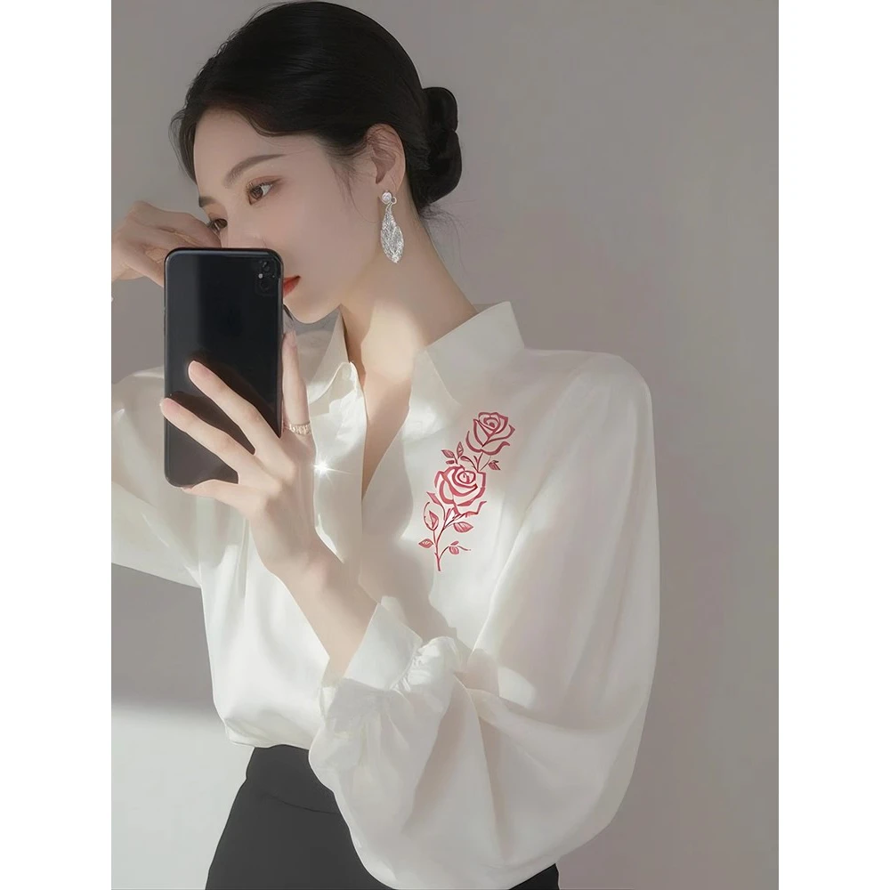 2025新款白衬衫女职业装高级感开春穿搭独特漂亮小衫法式印花