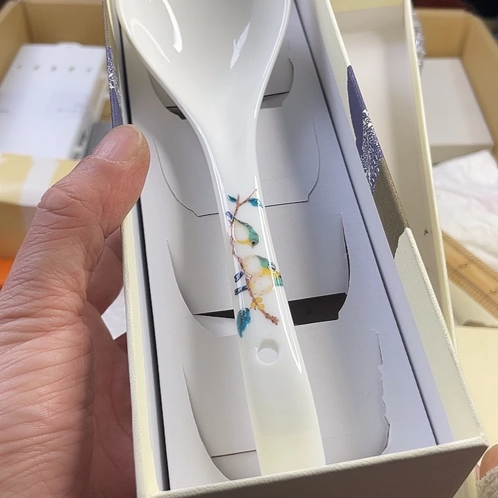 小***…瓷片感谢大家支持啊啊啊啊啊