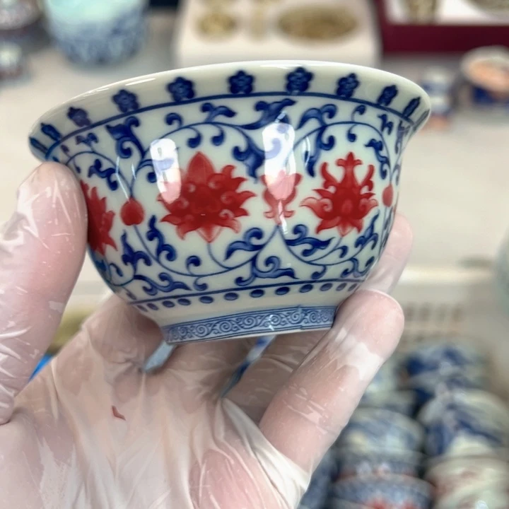 瓷片白青花釉里红缠枝莲压手杯全品