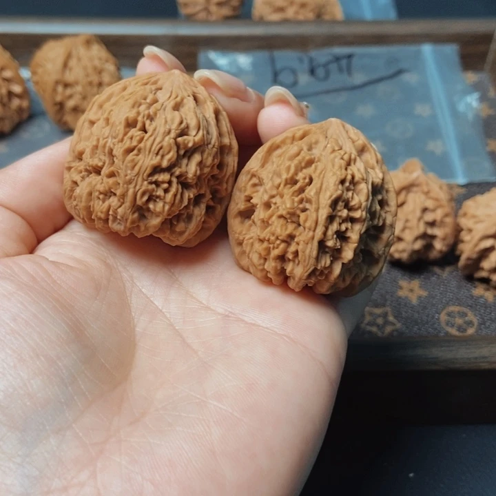 文玩核桃吊坠行*?南疆