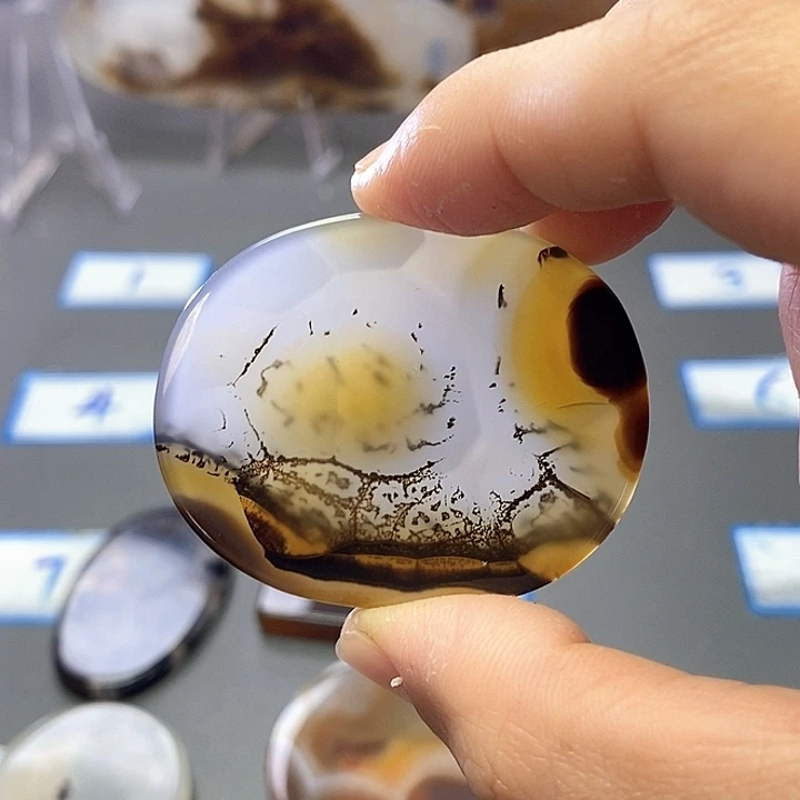 玛瑙/玉髓未镶嵌珠宝半成品