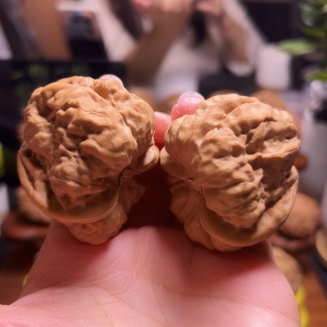 小***肉文玩核桃把件43+白茬蛤蟆11
