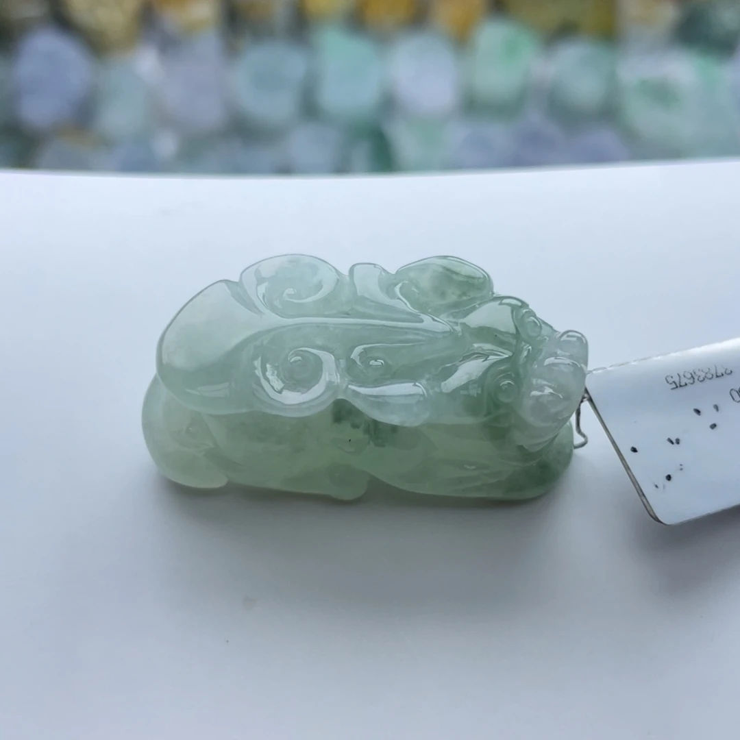 翡翠颈饰未镶嵌貔貅