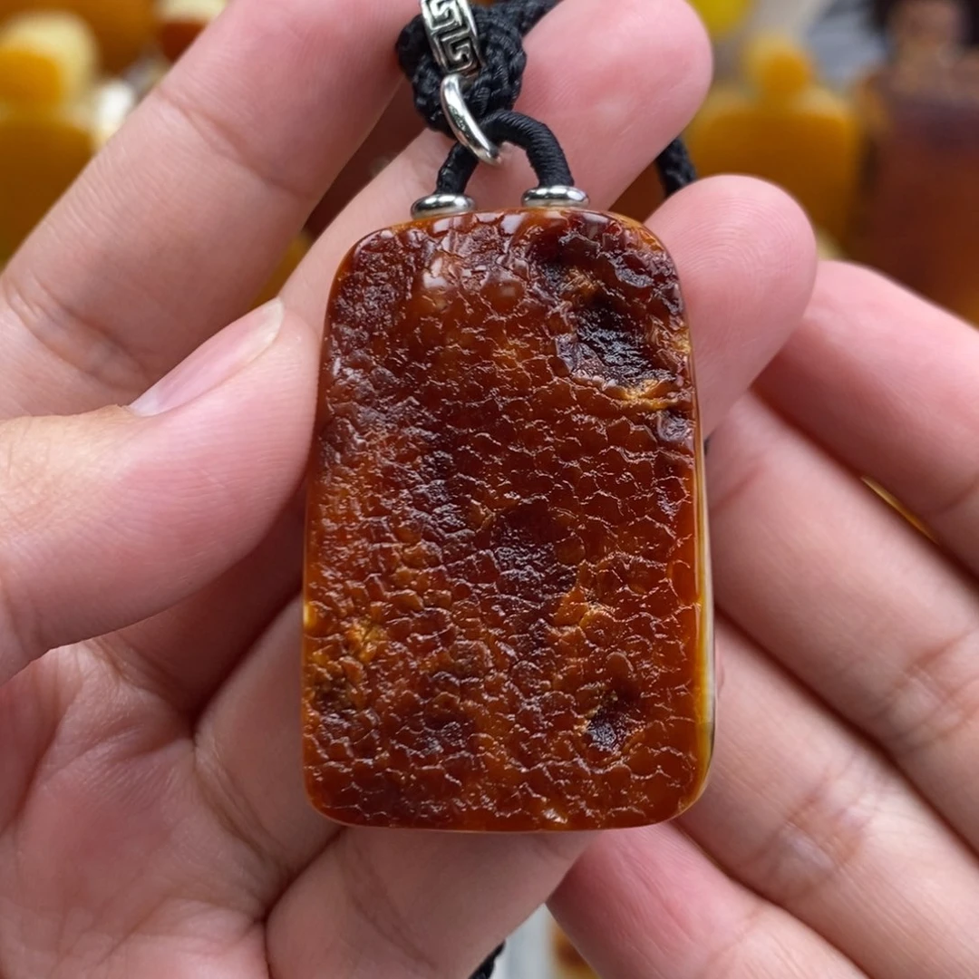 琥珀吊坠(赠链)未镶嵌