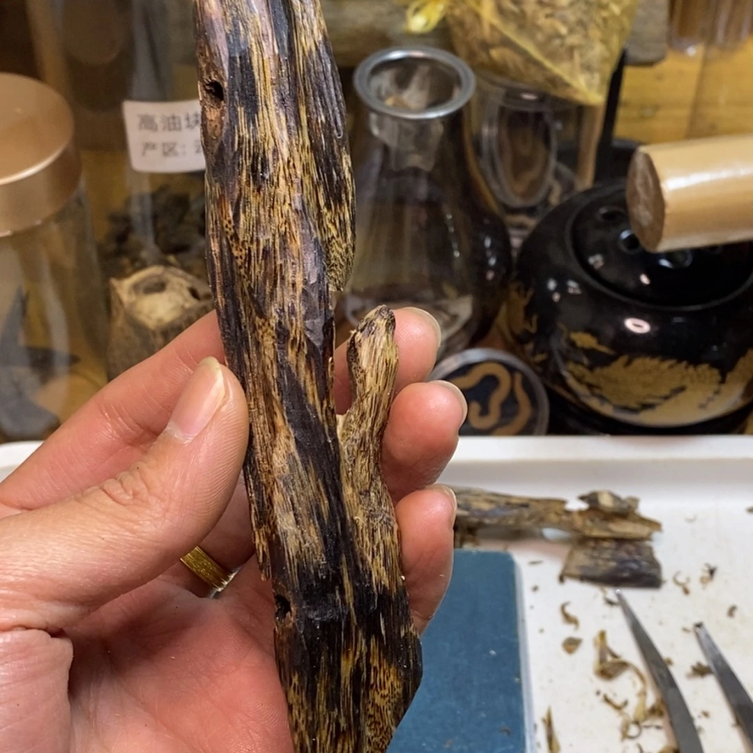 沉香高油香薰陆河21克