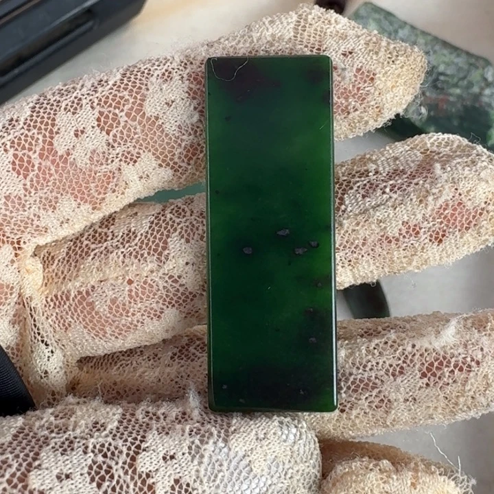 和田玉（碧玉）未镶嵌颈饰