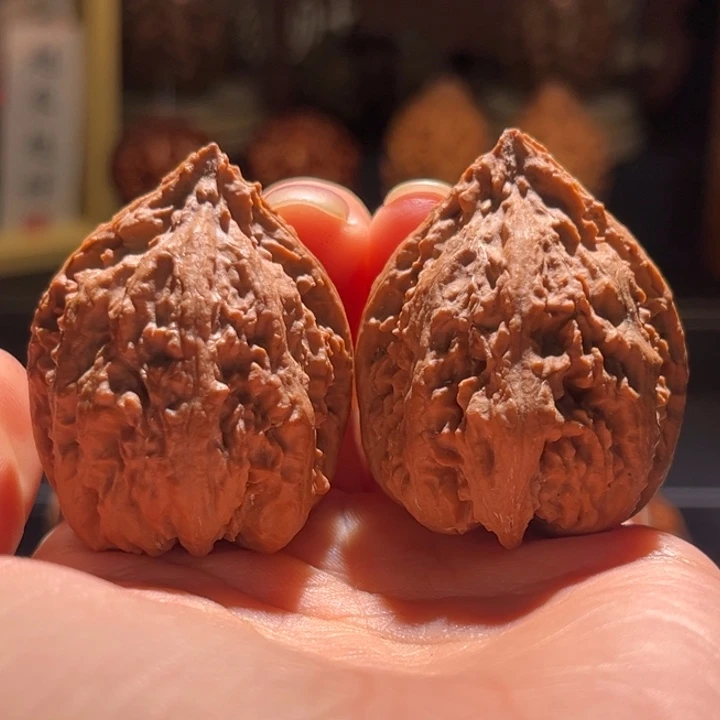 吊坠文玩核桃草莓塔99