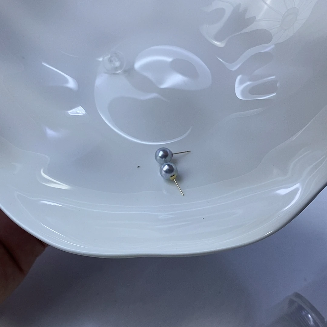 18K金镶嵌耳饰海水珍珠