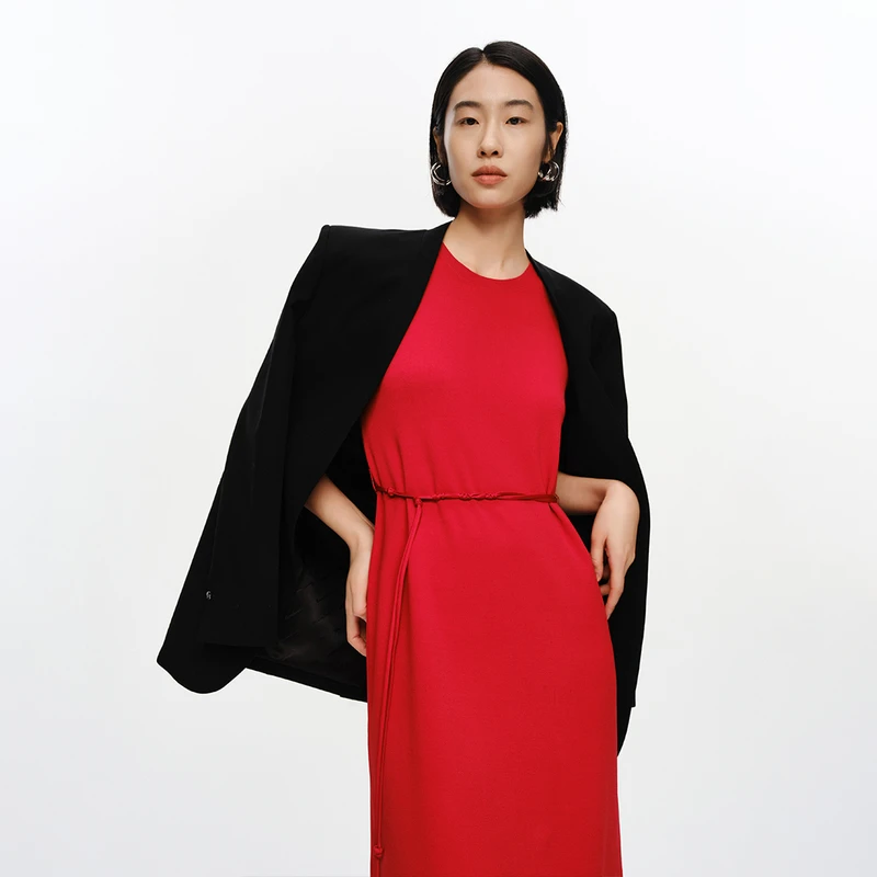 Bouthentique【新年战衣】红色细高弹曲珠纱无袖连衣裙225111D1Z30