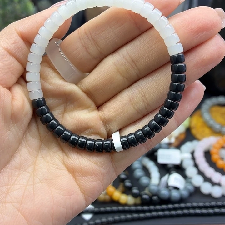 和田玉未镶嵌手串