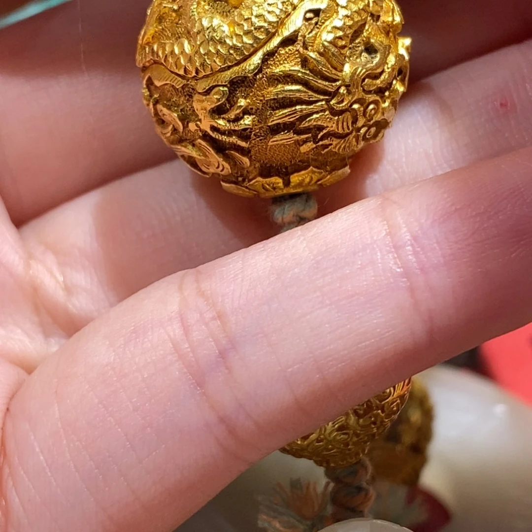纵***横黄色的灯光和灯光搭配