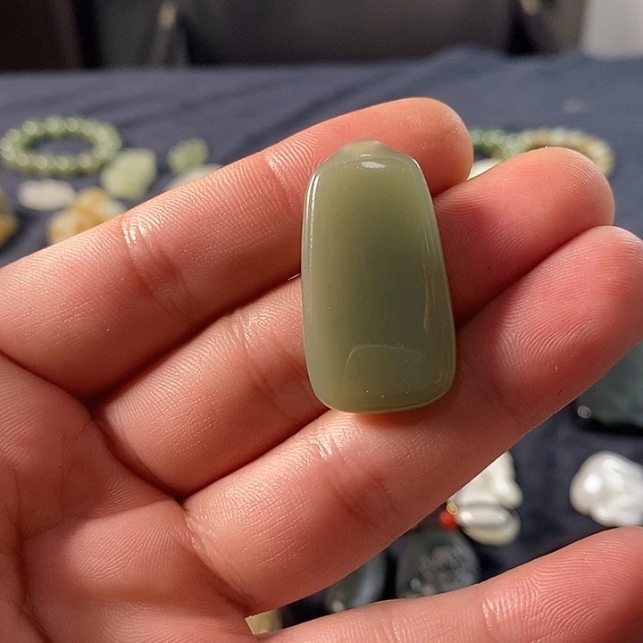 和田玉（糖玉）未镶嵌手链