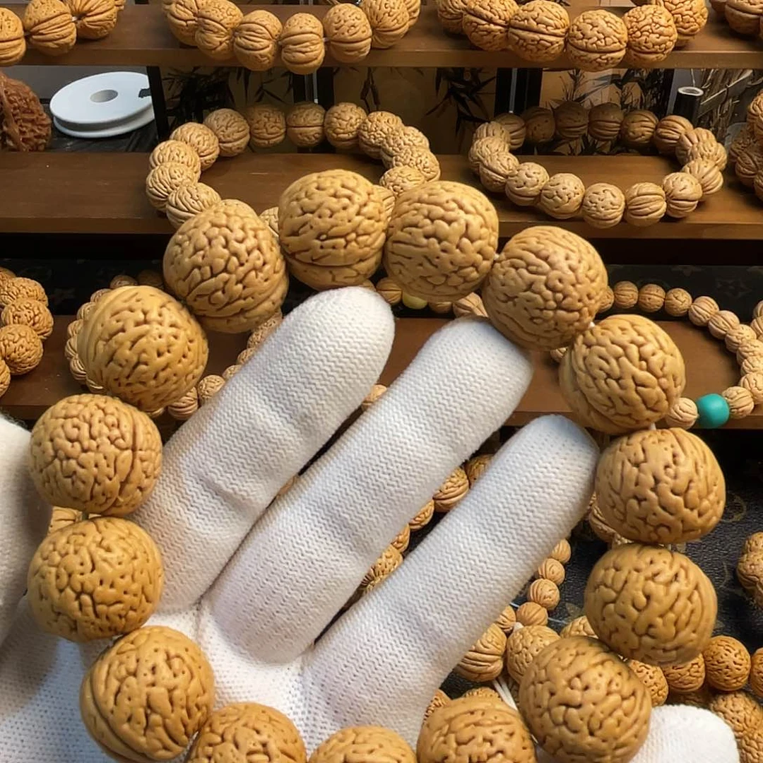 桃核吊坠高桩白月光手串