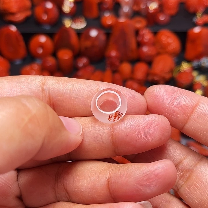 南红玛瑙未镶嵌配饰冰飘花跑环内径7.3mm