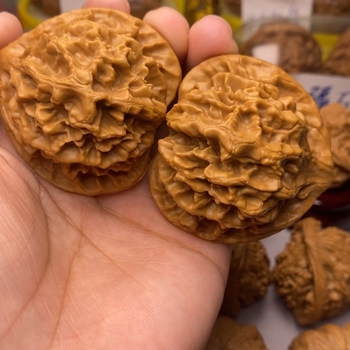 文玩核桃把件49帝王