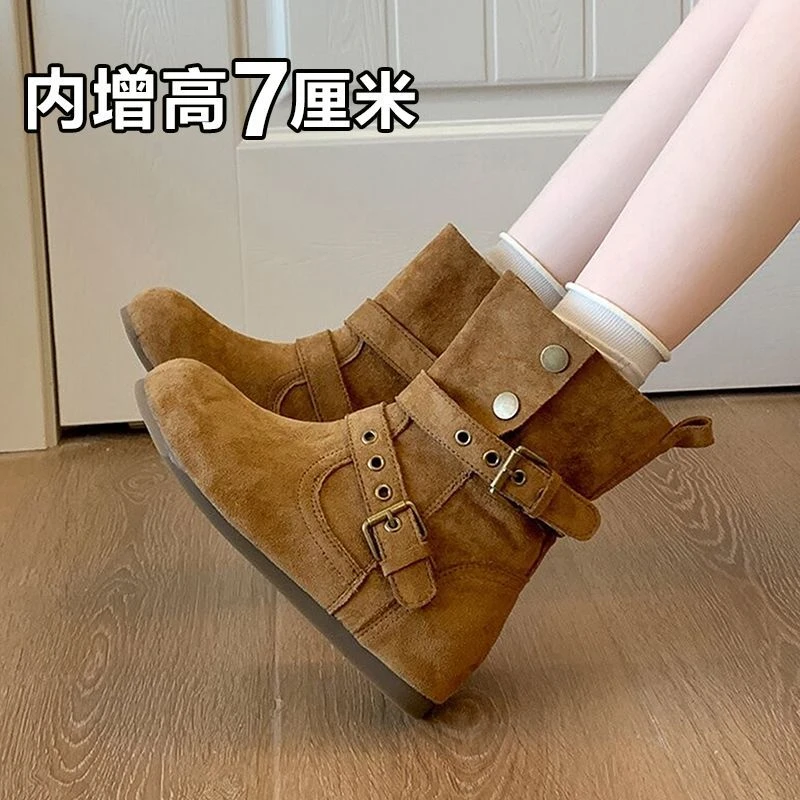内增高短靴女2025新款秋季显瘦小众流行复古百搭小个子增高瘦瘦靴