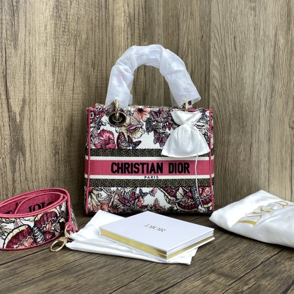 迪奥/95新/包包/250208EV0022/C10363158241