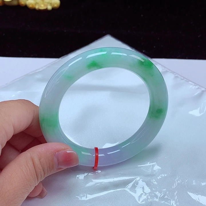 翡翠手镯未镶嵌圈口57