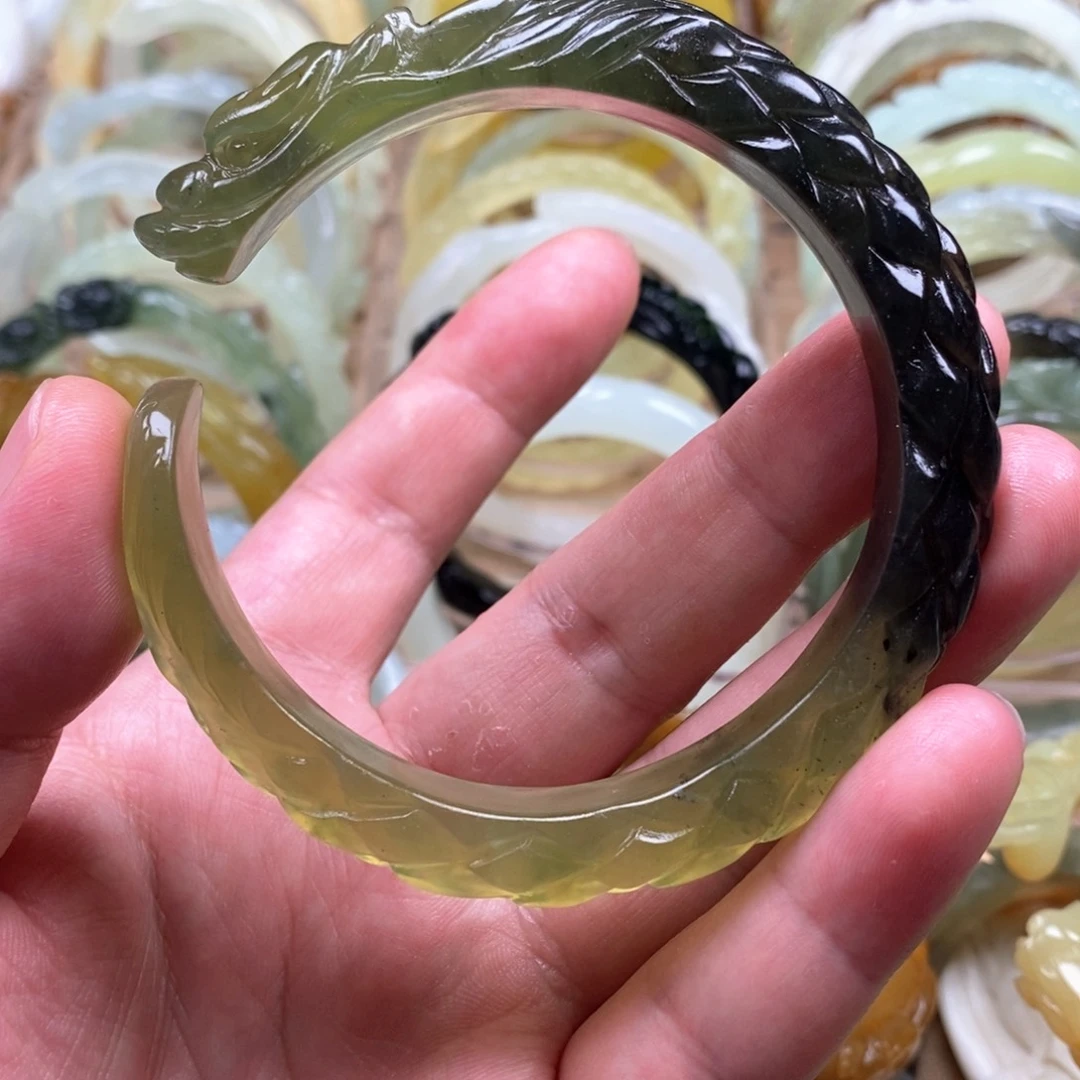 岫玉未镶嵌手镯要**得手镯