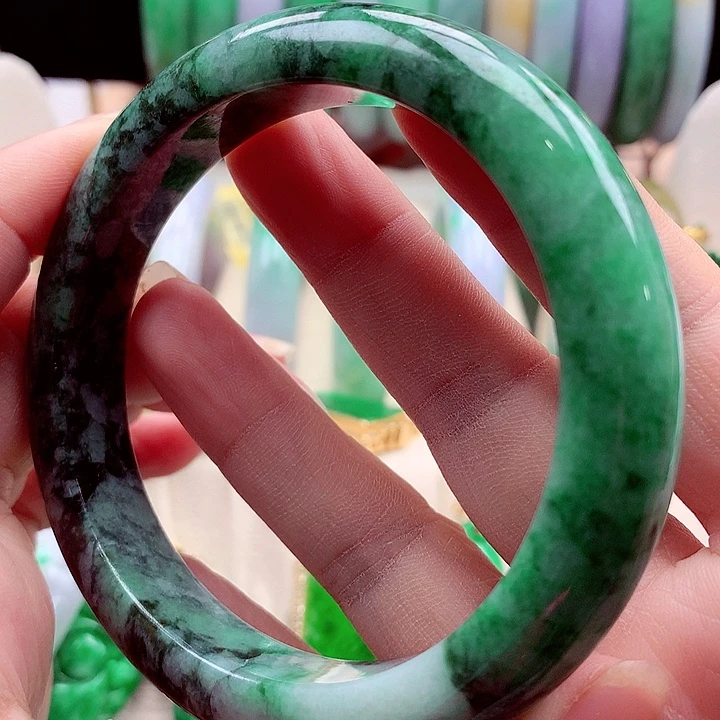 翡翠未镶嵌手镯翡翠