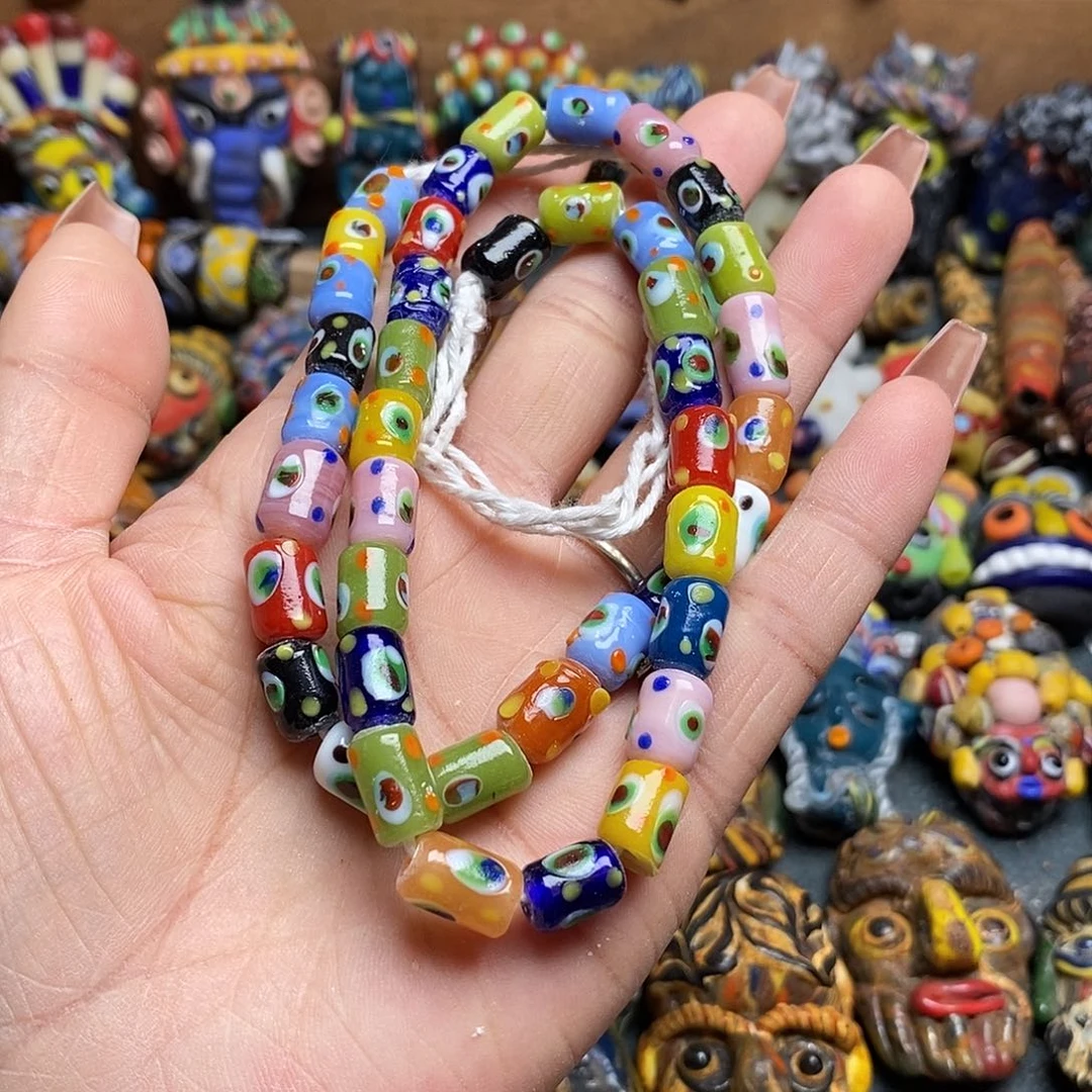 琉璃颈饰波点小桶珠