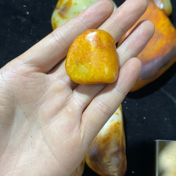 和田玉（糖玉）未镶嵌颈饰