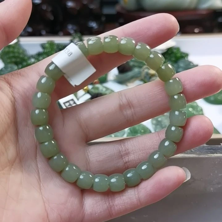 和田玉（碧玉）未镶嵌颈饰