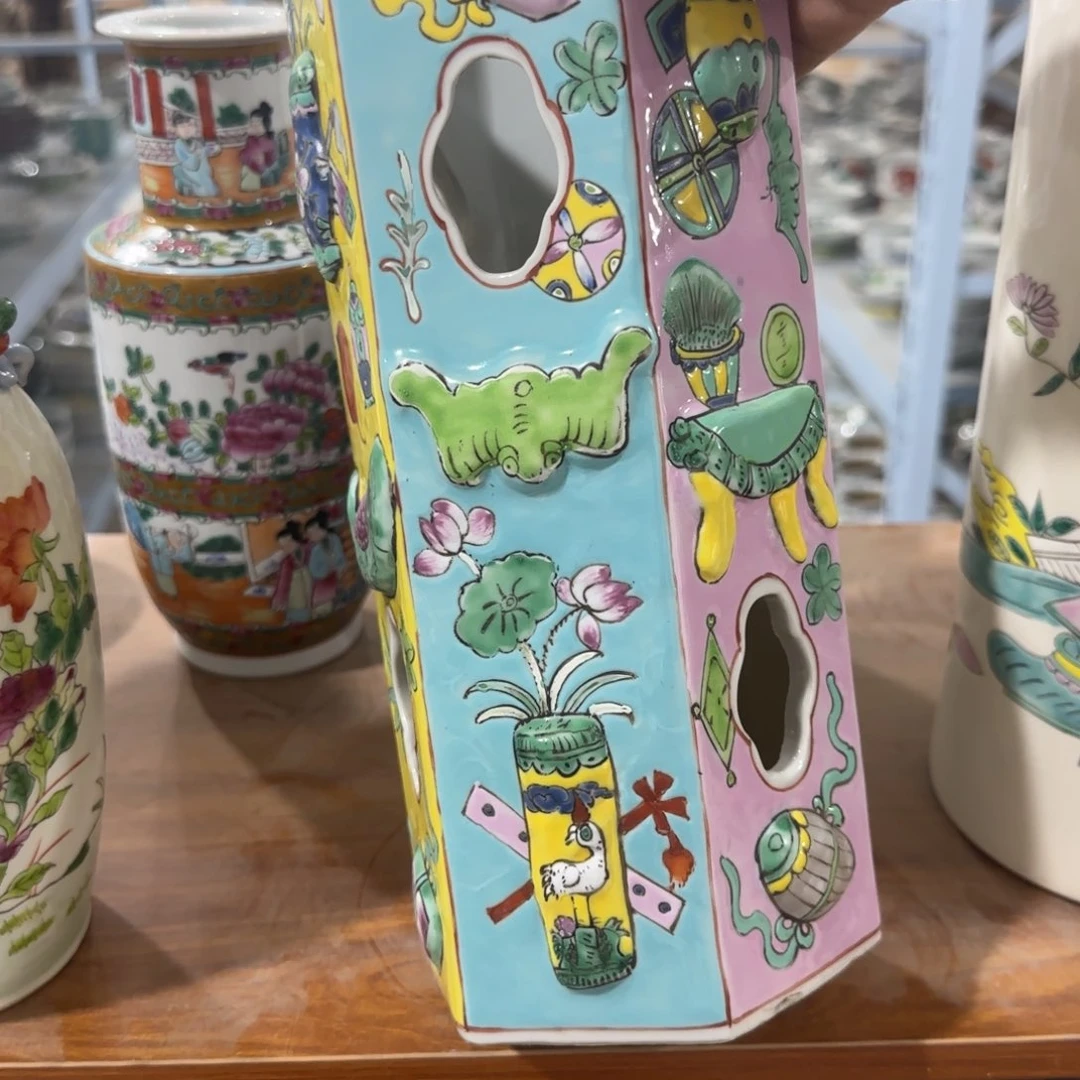 瓷片摆件等物品时应有注意或避免被